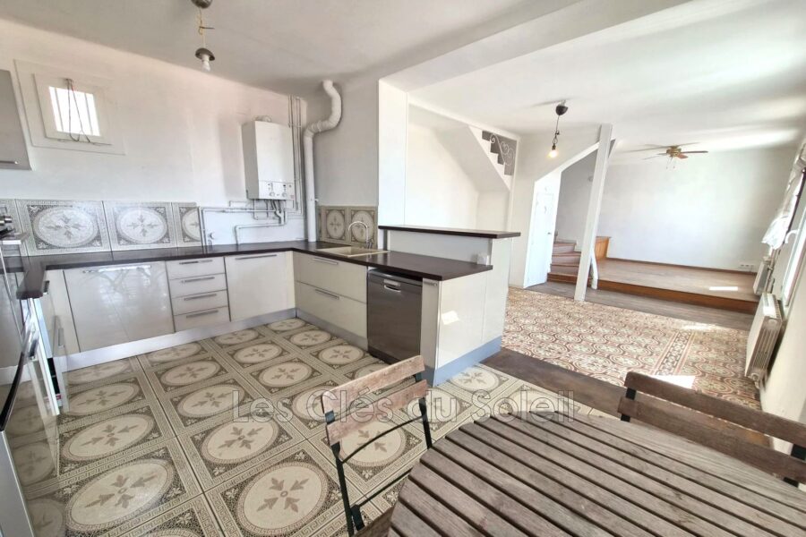 Maison à vendre à Toulon — Vue sur la ville — photo 5