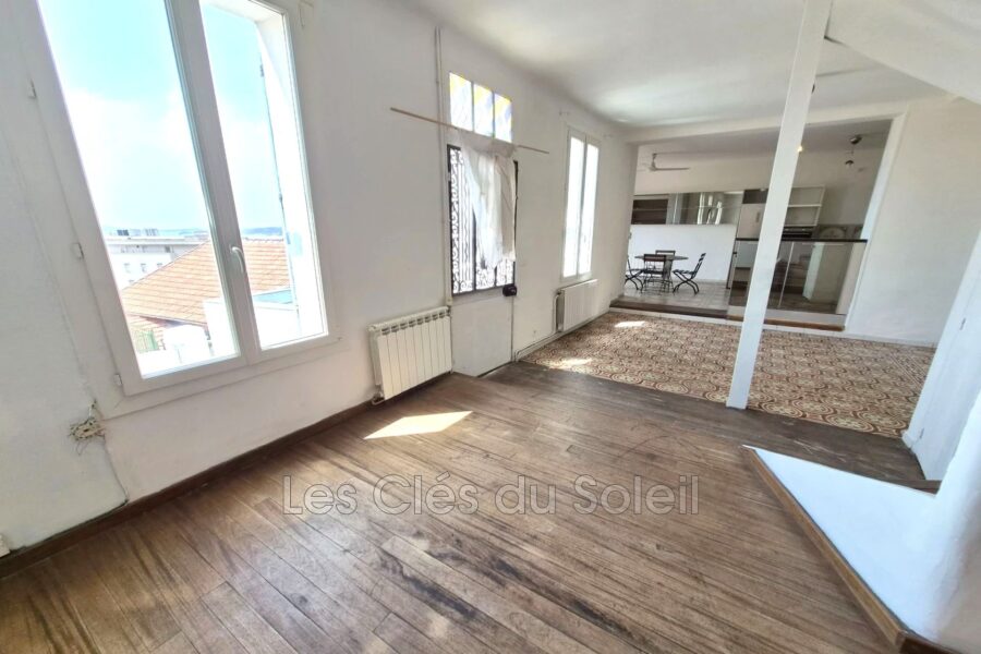 Maison à vendre à Toulon — Vue sur la ville — photo 6