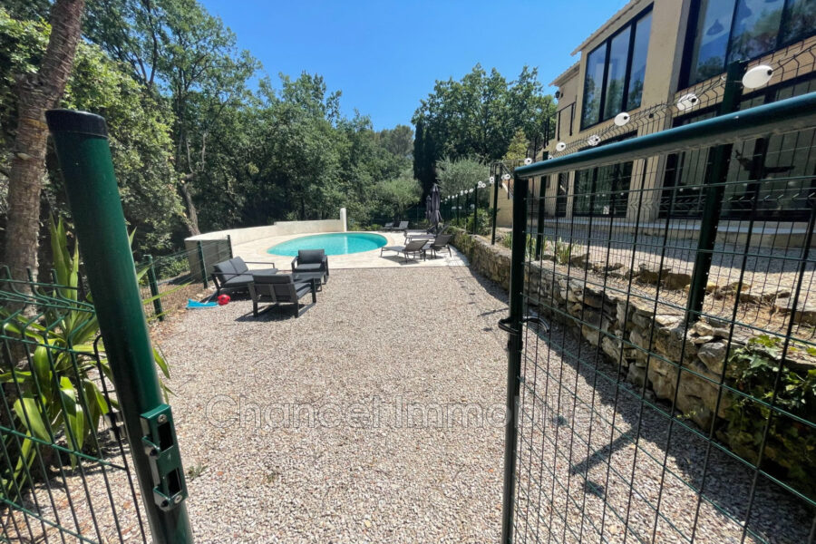 Maison à louer à Opio — Vue parc & jardin — photo 6