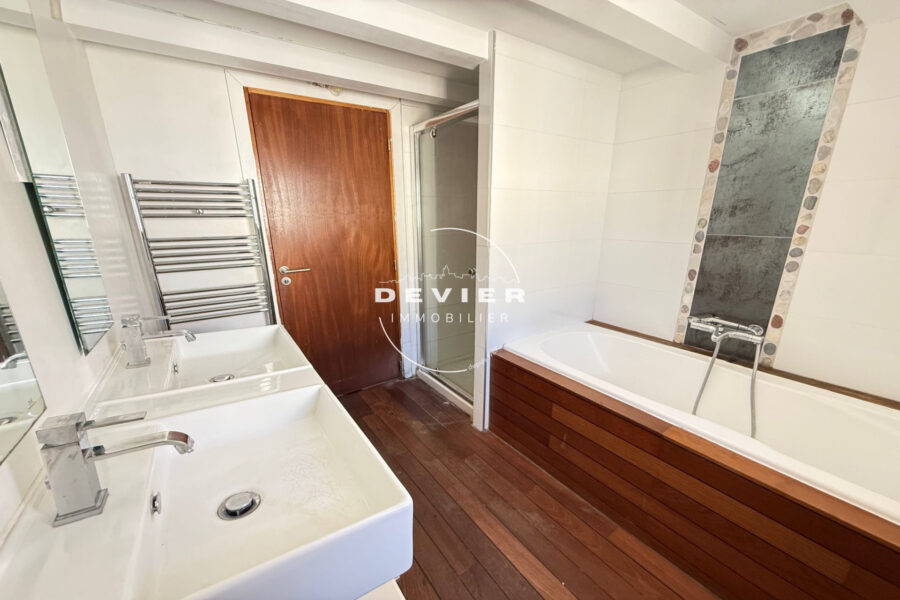 Maison à vendre à Castries — Vue parc — photo 11