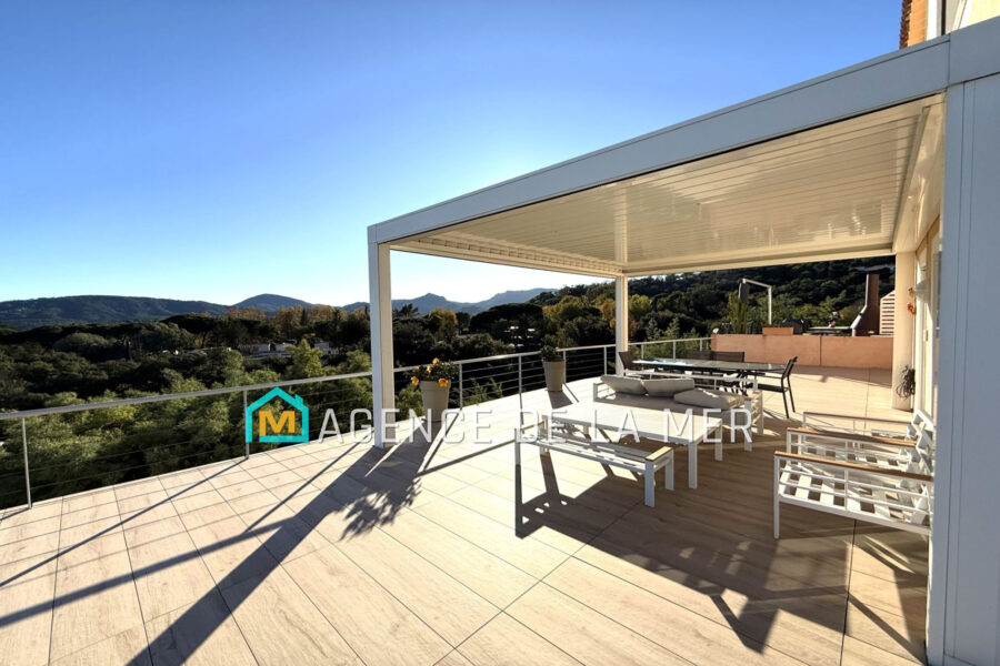 Maison à vendre à Mandelieu-la-napoule — Vue mer — photo 10