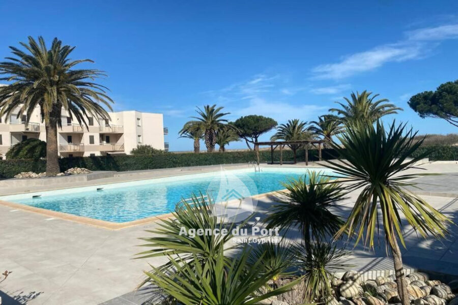 Appartement à vendre à Saint-cyprien-plage — Vue mer — photo 1