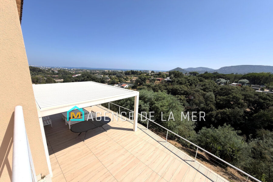 Maison à vendre à Mandelieu-la-napoule — Vue mer — photo 3