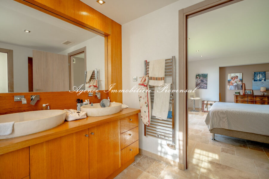 Maison à vendre à Sainte-maxime — Vue mer — photo 14