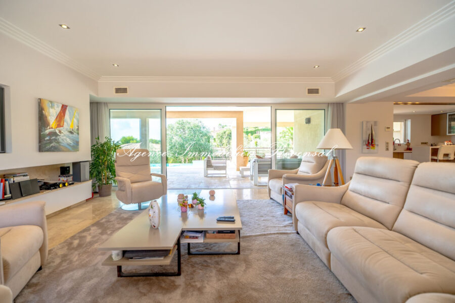 Maison à vendre à Sainte-maxime — Vue mer — photo 8