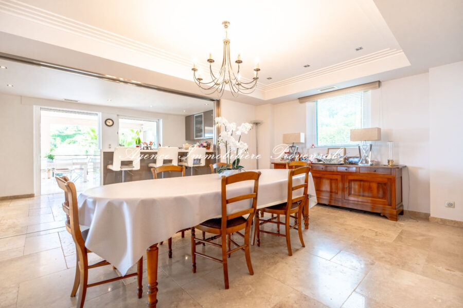 Maison à vendre à Sainte-maxime — Vue mer — photo 10