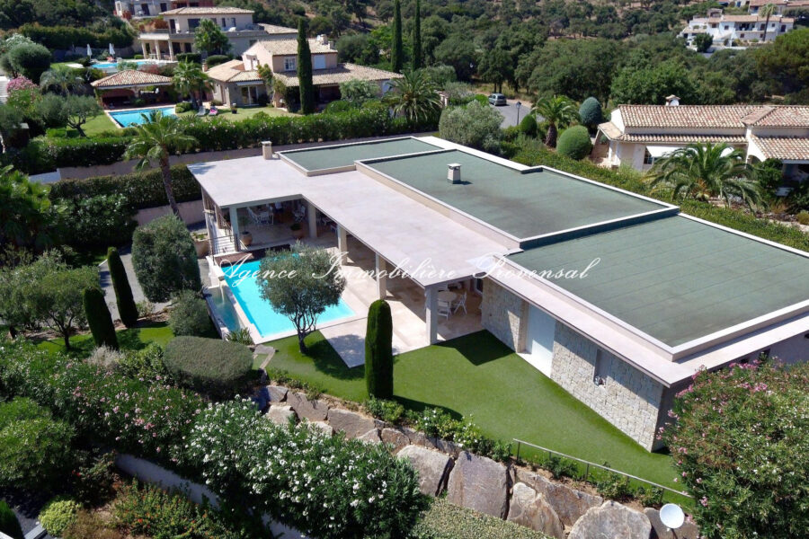 Maison à vendre à Sainte-maxime — Vue mer — photo 5
