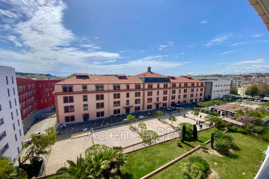 Appartement à vendre à Nice — Vue sur la ville — photo 1