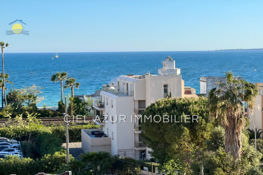 Appartement à louer à Juan-les-pins — Vue mer — photo 1