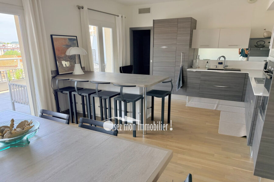 Appartement à vendre à Narbonne — Vue sur la ville — photo 3