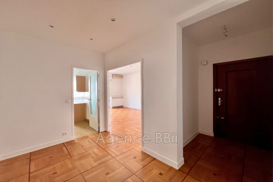 Appartement à vendre à Nice — Vue sur la ville — photo 4