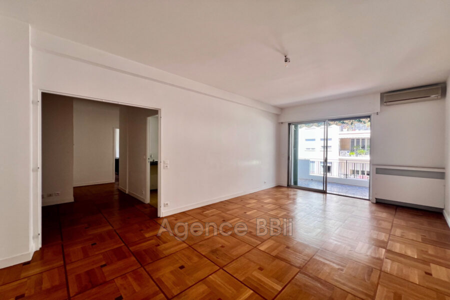 Appartement à vendre à Nice — Vue sur la ville — photo 5