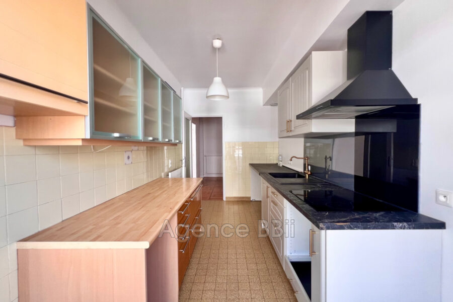Appartement à vendre à Nice — Vue sur la ville — photo 8