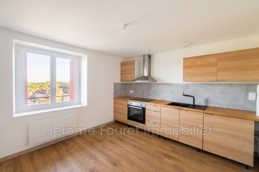 Appartement à louer à Neuvic — Vue nature — photo 8