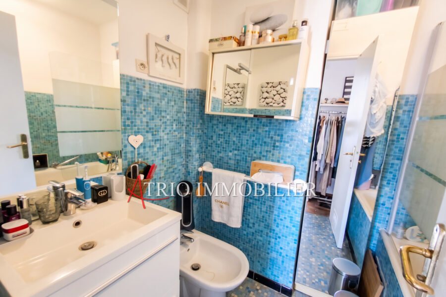 Appartement à vendre à Cagnes-sur-mer — Vue sur la ville — photo 5