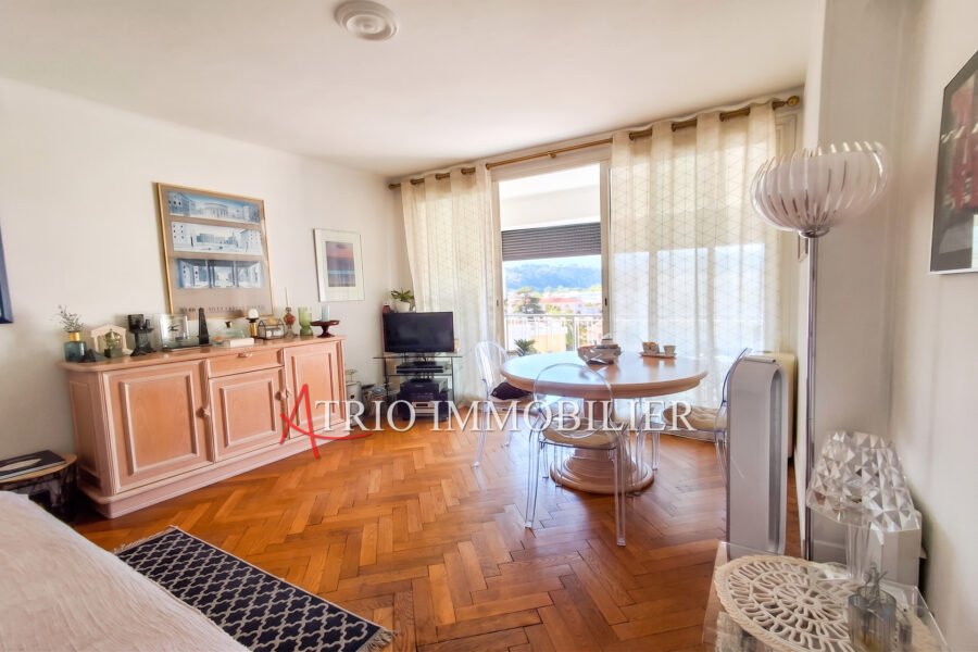 Appartement à vendre à Cagnes-sur-mer — Vue sur la ville — photo 3