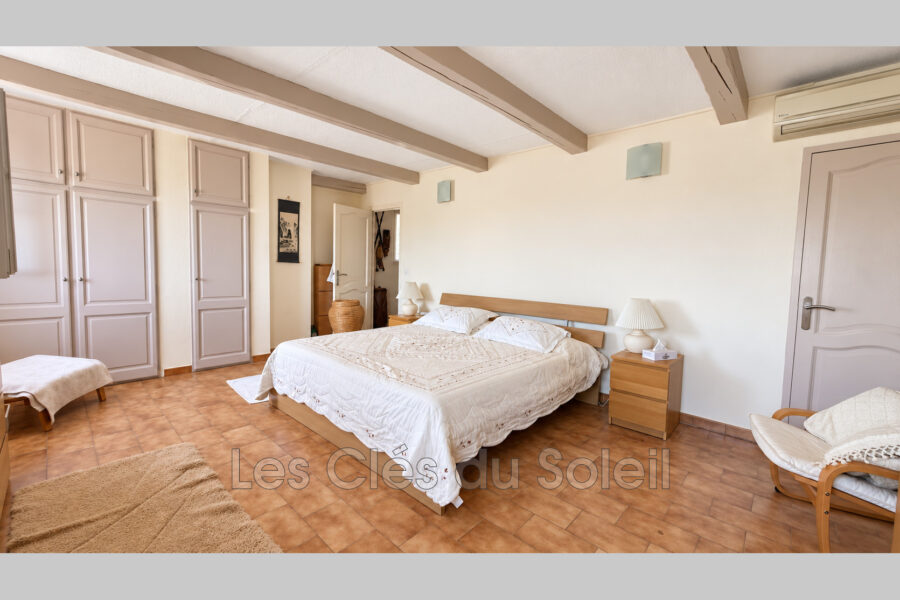Maison à vendre à Le val — Vue parc & jardin — photo 6