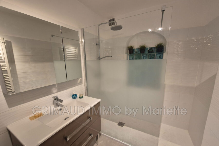 Appartement à vendre à Grimaud — Vue parc & jardin — photo 10