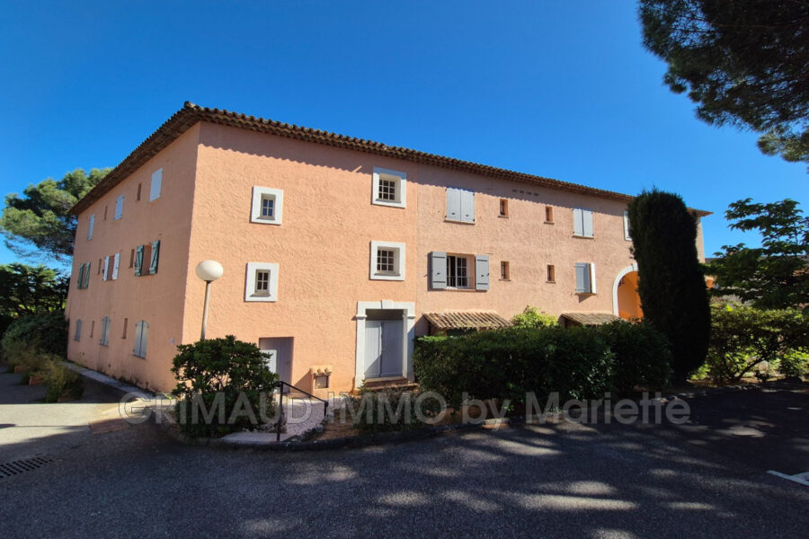 Appartement à vendre à Grimaud — Vue parc & jardin — photo 7