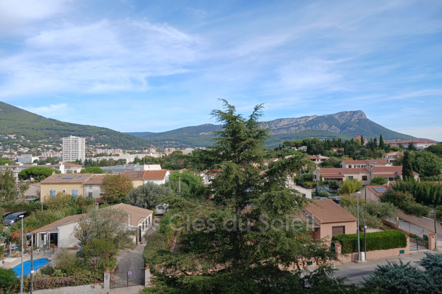 Appartement à vendre à Toulon — Vue montagne — photo 1