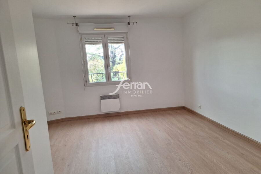 Appartement à louer à Draguignan — Vue dégagée — photo 3