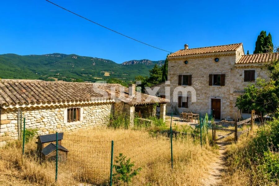 Maison à vendre à Grignan — Vue nature — photo 3