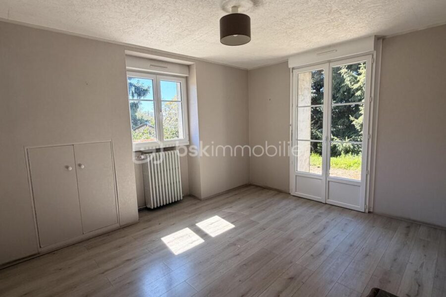 Maison à vendre à Ruille le gravelais
