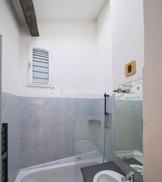 Appartement à vendre à Le beausset — Vue sur la ville — photo 7