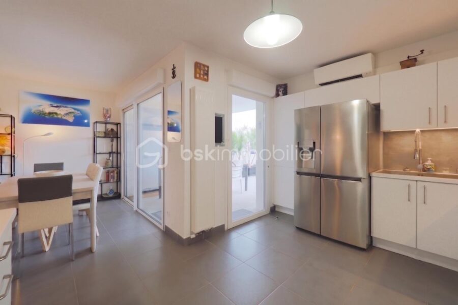 Appartement à vendre à Nimes — Vue sur la ville — photo 7