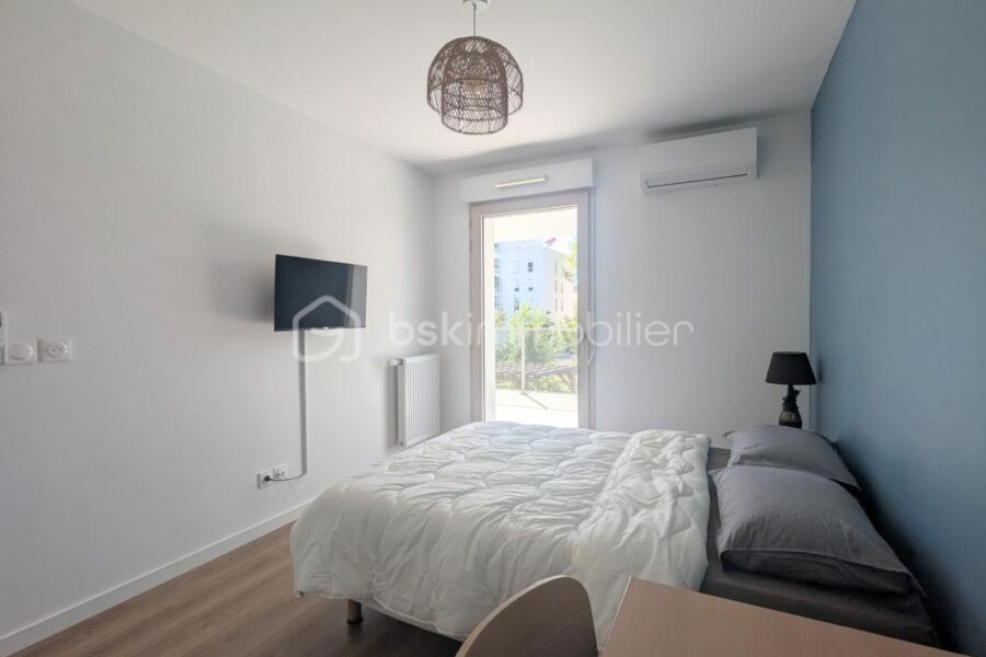 Appartement à louer à Villeurbanne — Vue sur la ville — photo 7
