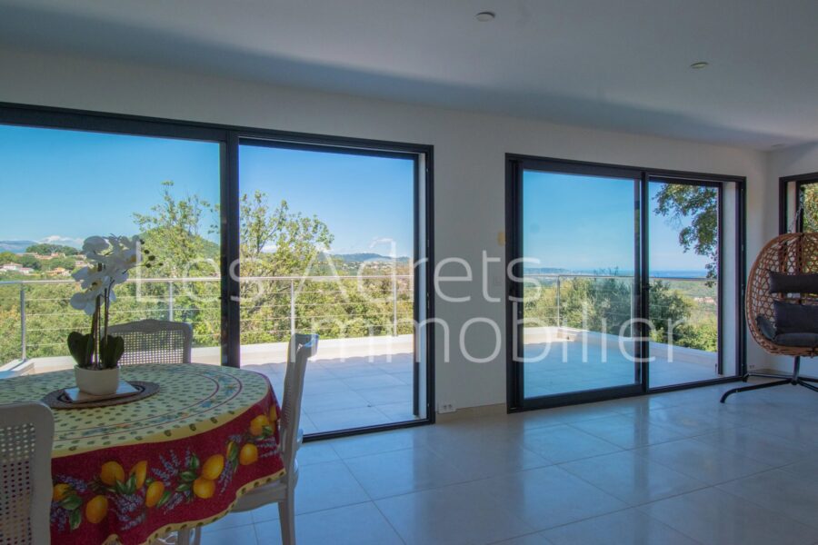 Maison à vendre à Les adrets-de-l&rsquo;estérel — Vue mer — photo 7