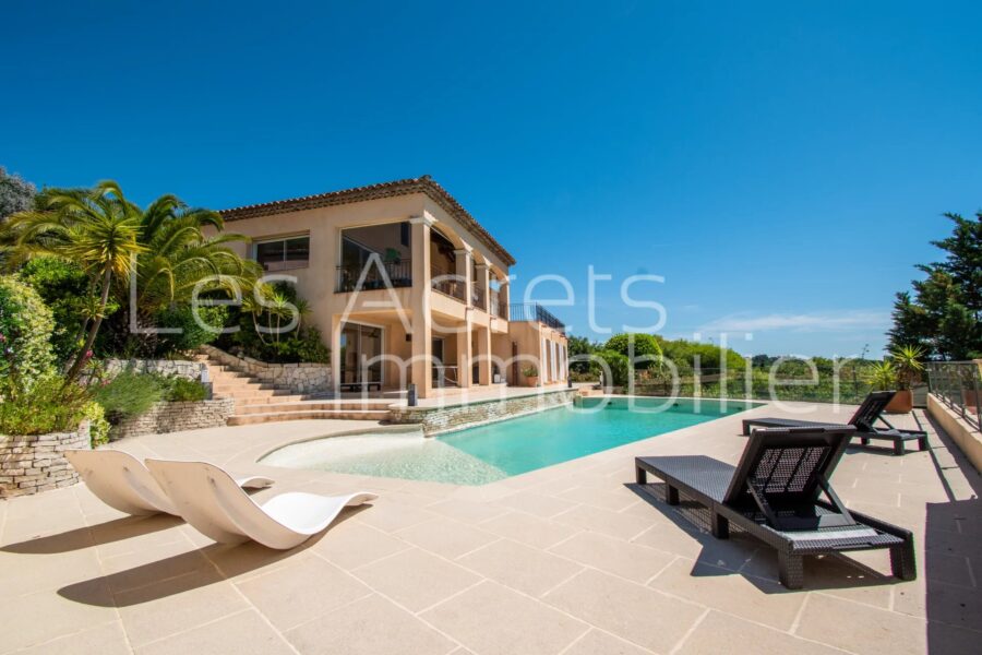 Maison à vendre à Les adrets-de-l&rsquo;estérel — Vue mer — photo 2