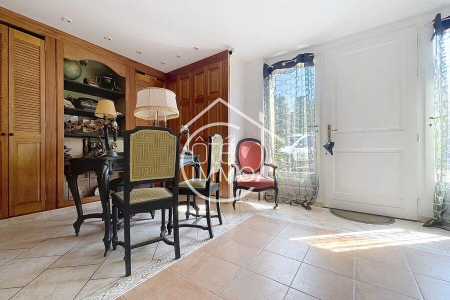 Maison à vendre à Montpeyroux — Vue parc — photo 8