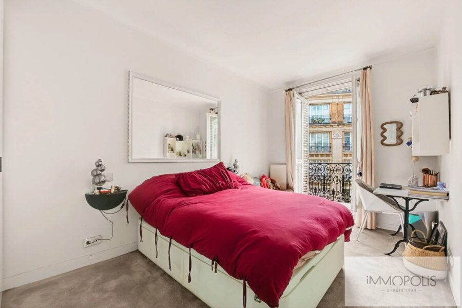 Appartement à vendre à Paris 9ème — Vue sur la ville — photo 7