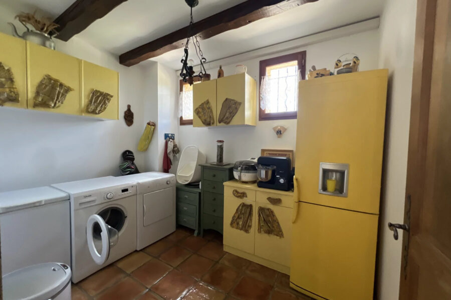 Maison à vendre à Rougiers
