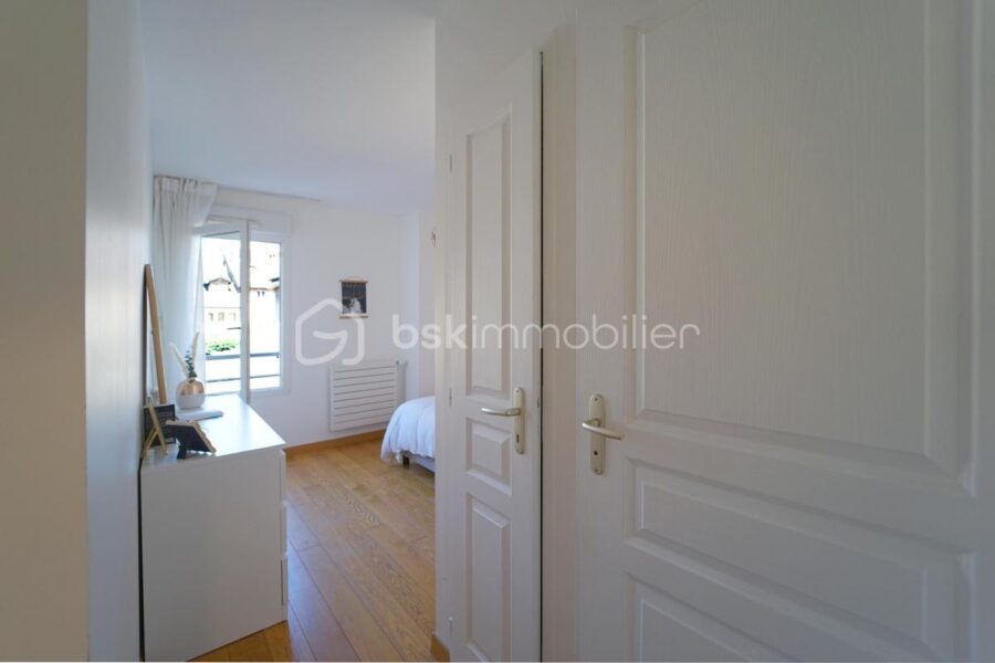 Appartement à vendre à Annecy — Vue montagne — photo 9