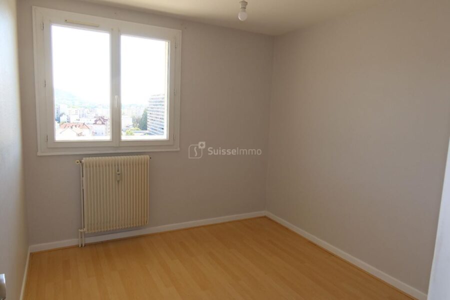 Appartement à vendre à Besancon — Vue sur la ville — photo 8