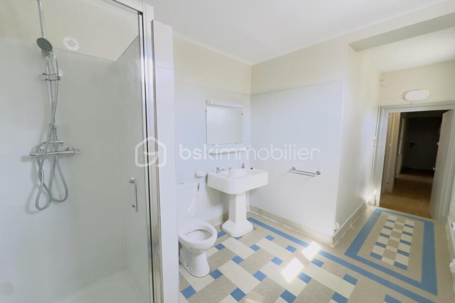 Appartement à louer à Chatellerault — Vue fleuve — photo 8