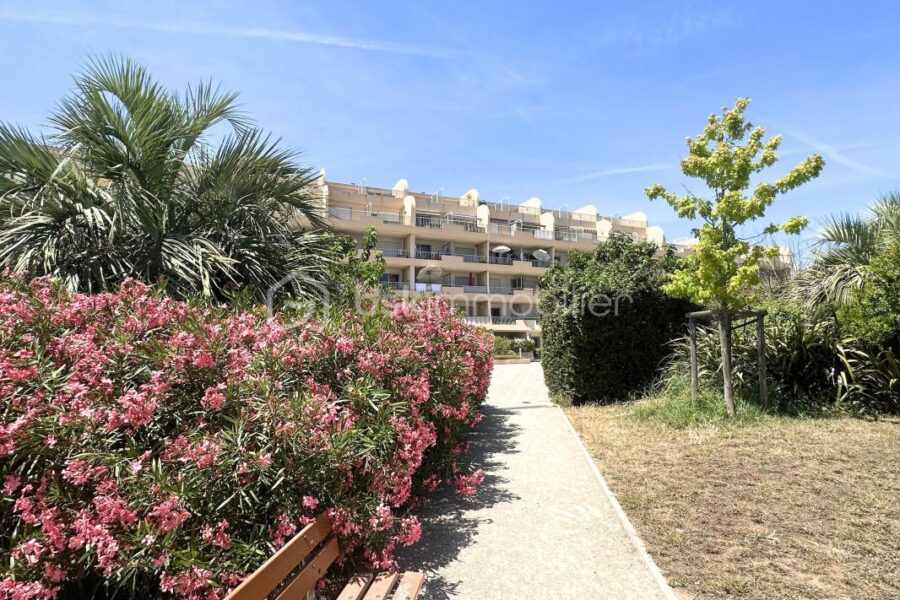 Appartement à vendre à Hyeres — Vue mer — photo 8