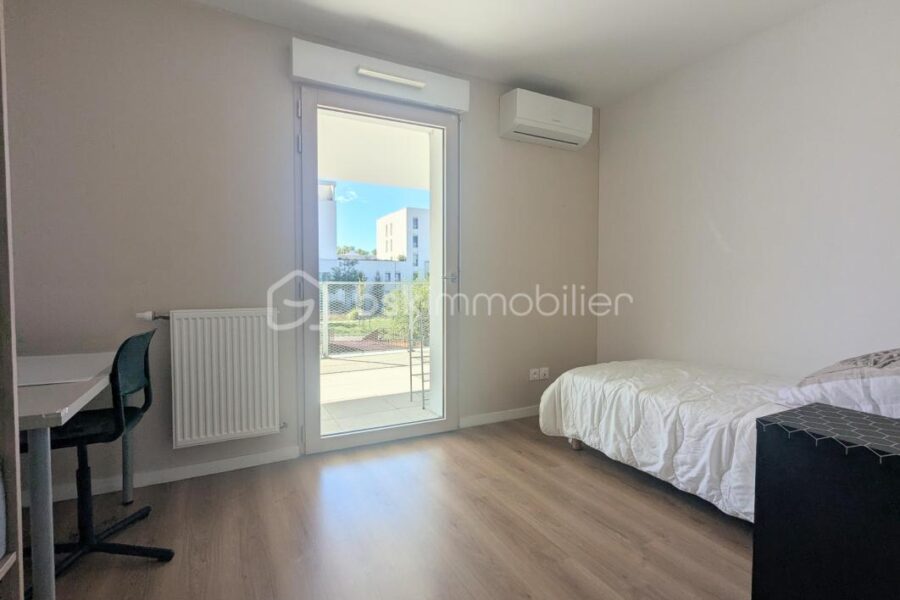 Appartement à louer à Villeurbanne — Vue sur la ville — photo 8