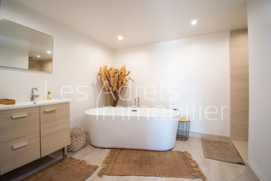Maison à vendre à Les adrets-de-l&rsquo;estérel — Vue montagne — photo 19