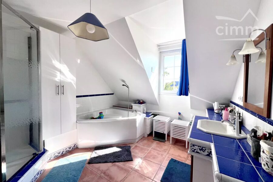Maison à vendre à Chamant — Vue parc — photo 10