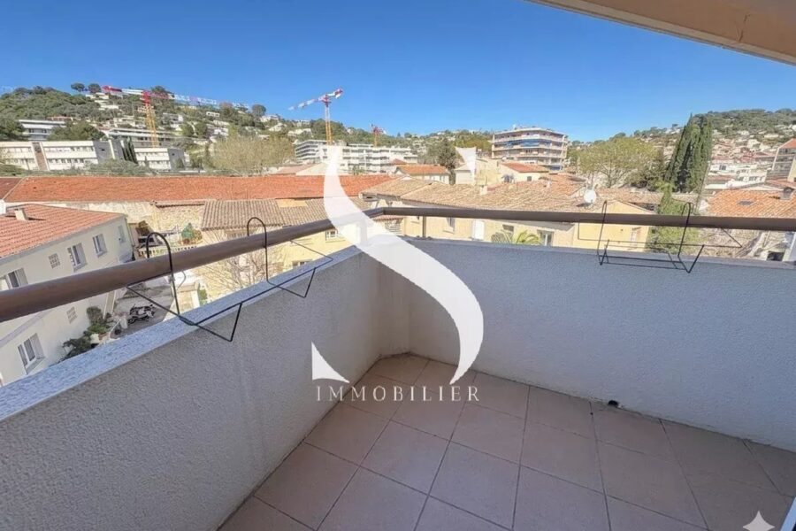 Appartement à vendre à Vallauris — Vue sur la ville — photo 2