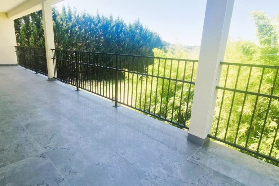 Appartement à vendre à La chapelle-de-la-tour — Vue nature — photo 1