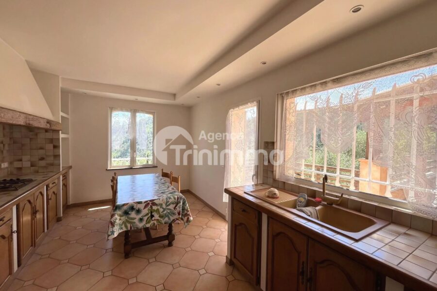 Maison à vendre à L&rsquo;escarène — Vue montagne — photo 10
