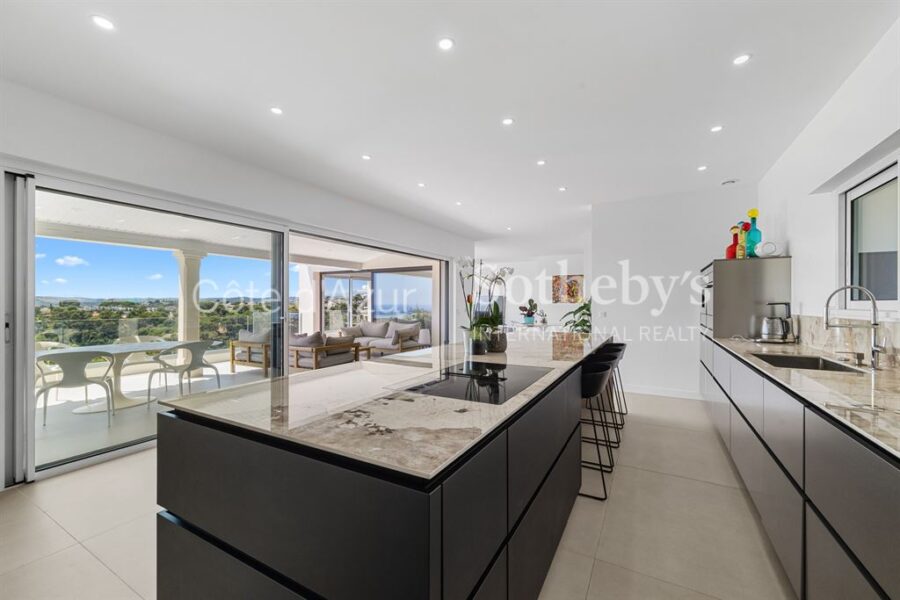 Maison à vendre à Cagnes sur mer — Vue mer — photo 9