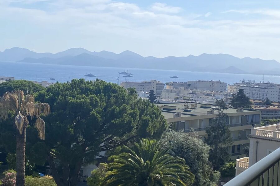 Appartement à vendre à Cannes — Vue montagne — photo 1