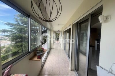 Appartement à vendre à Saint-laurent-du-var