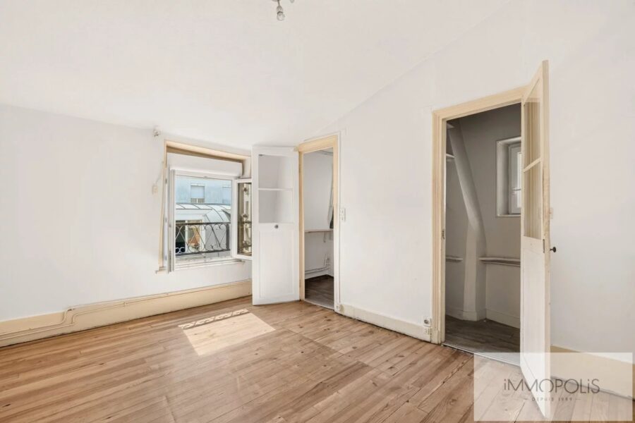 Appartement à vendre à Paris 18ème — Vue sur la ville — photo 8