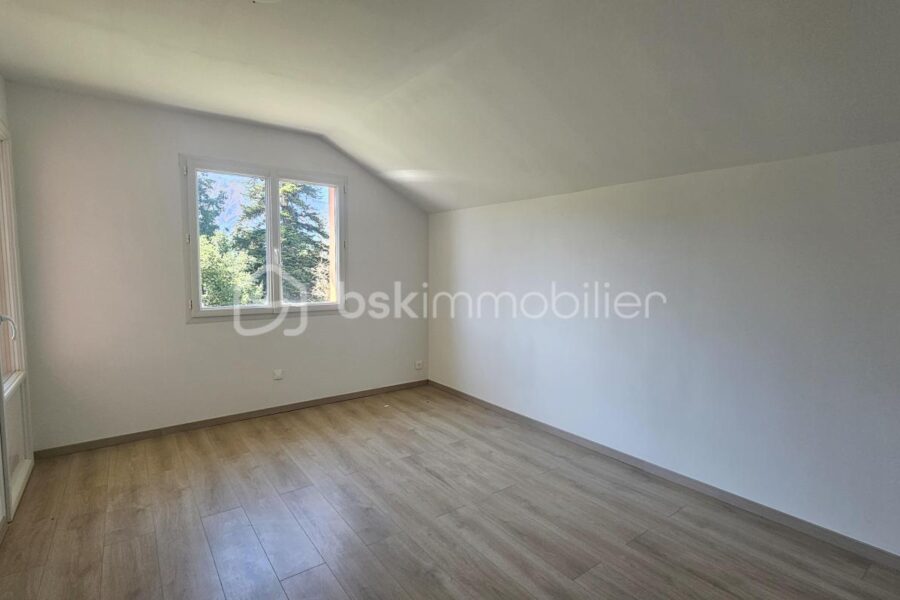 Maison à vendre à Gap — Vue montagne — photo 9